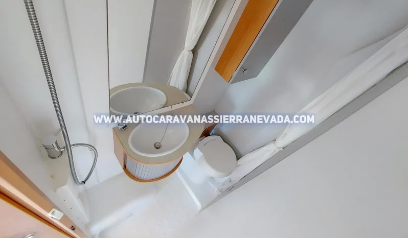 PILOTE CITY VAN lleno