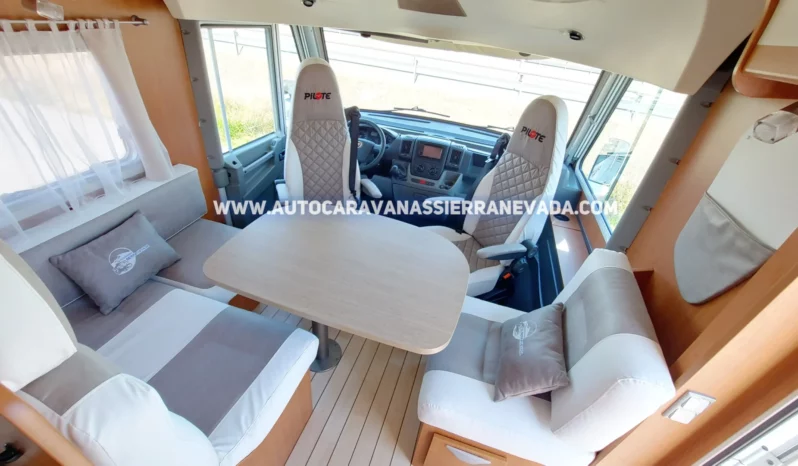 PILOTE AVENTURA G740 lleno