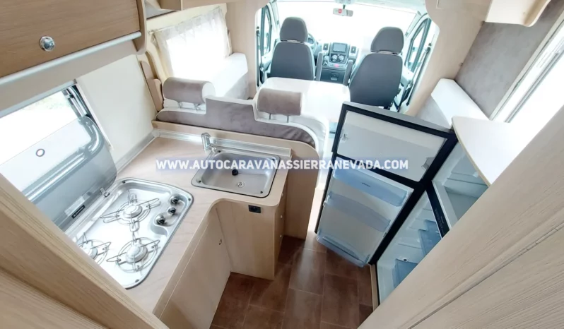 BURSTNER Ixeo TIME IT 734 lleno