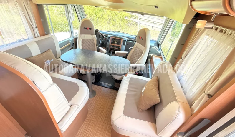 PILOTE EXPLORATEUR G743 lleno