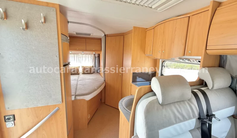 BURSTNER DELFIN T680 lleno