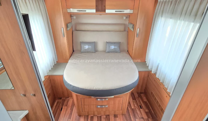 HYMER B698 lleno