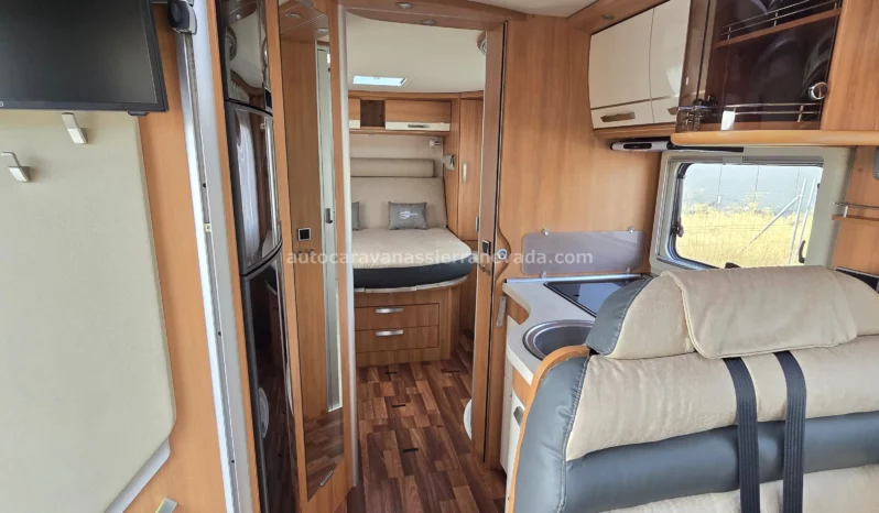 HYMER B698 lleno