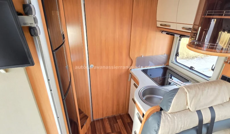 HYMER B698 lleno