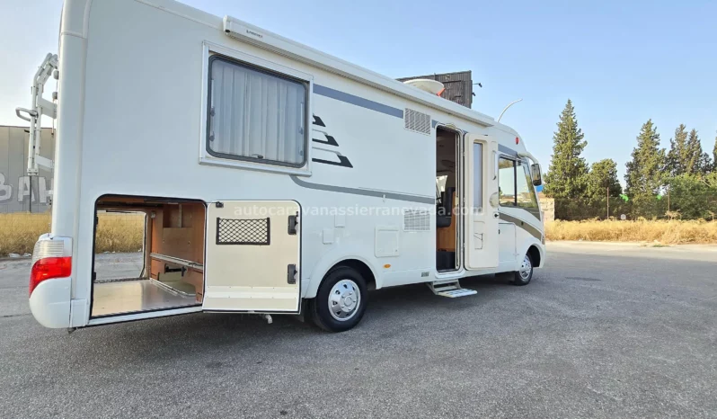 HYMER B698 lleno